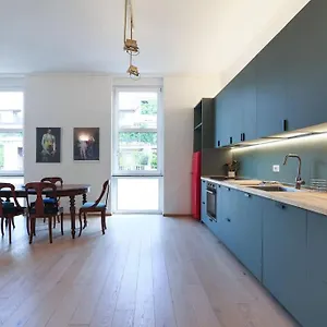 contempora-apartments-trilocale-fontana-22.it-lombardy.com/