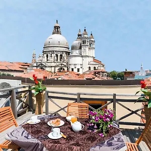 Dorsoduro Charme , Venecia Italia